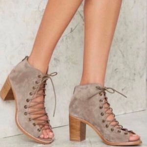 Jeffrey Campbell